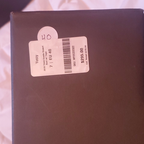 *SOLD* Yeezy desert boots in Cinder size 40 - Picture 8 of 9